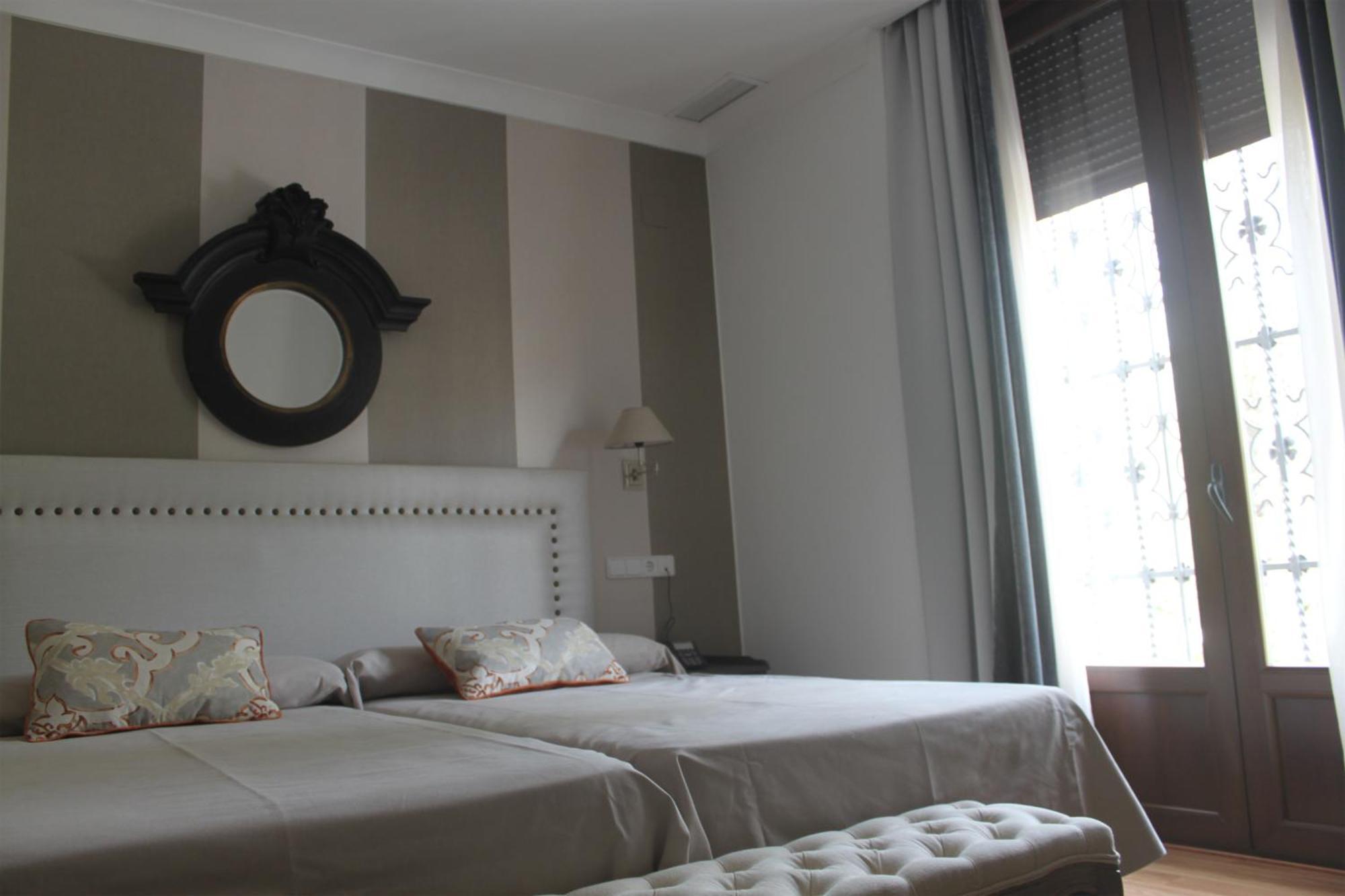 Hotel Villa Maria Cabra Kültér fotó